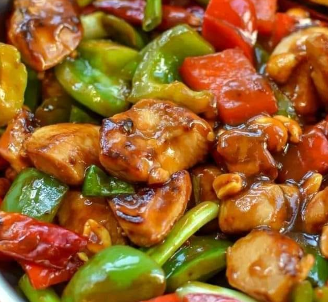 Easy Stir-Fried Chicken with Bell Peppers Recipe - Quick & Healthy