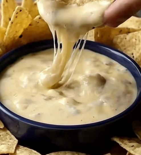 Mexican Restaurant Style White Cheese (Queso) Dip Recipe