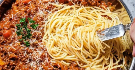 Nawras6844 httpss.mj.runx qku kl5xi simple photo of spaghetti 55b8a9bb 8496 4191 9ee5 615e331f60f8 3