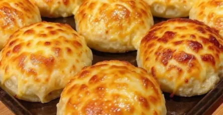 Petits Pains Farcis au Fromage Gratiné